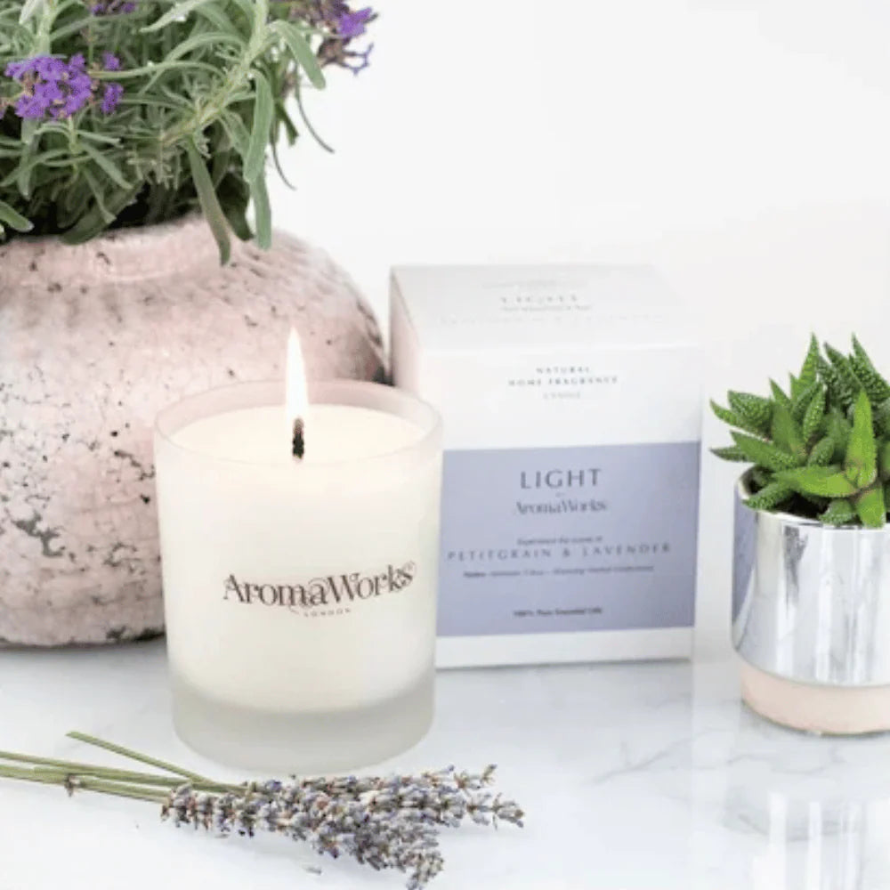 Light Range Petitgrain & Lavender Candle 30cl Medium