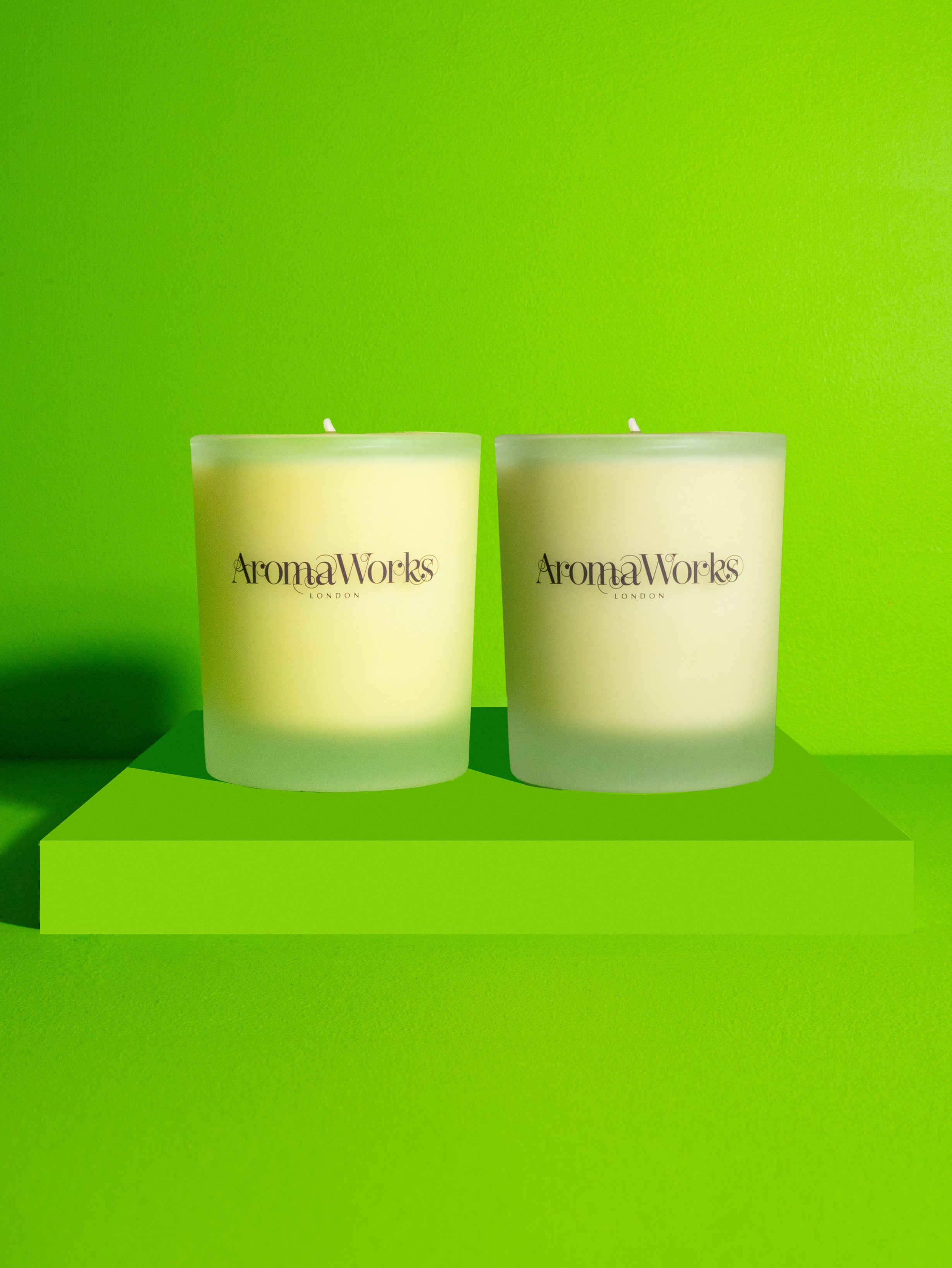 Light Range Lemongrass & Bergamot 30cl Candle + Inspire 30cl Candle