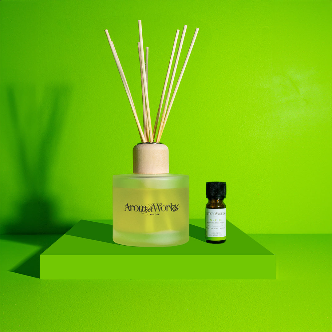 Light Range Lemongrass & Bergamot Diffuser + Inspire Essential Oil