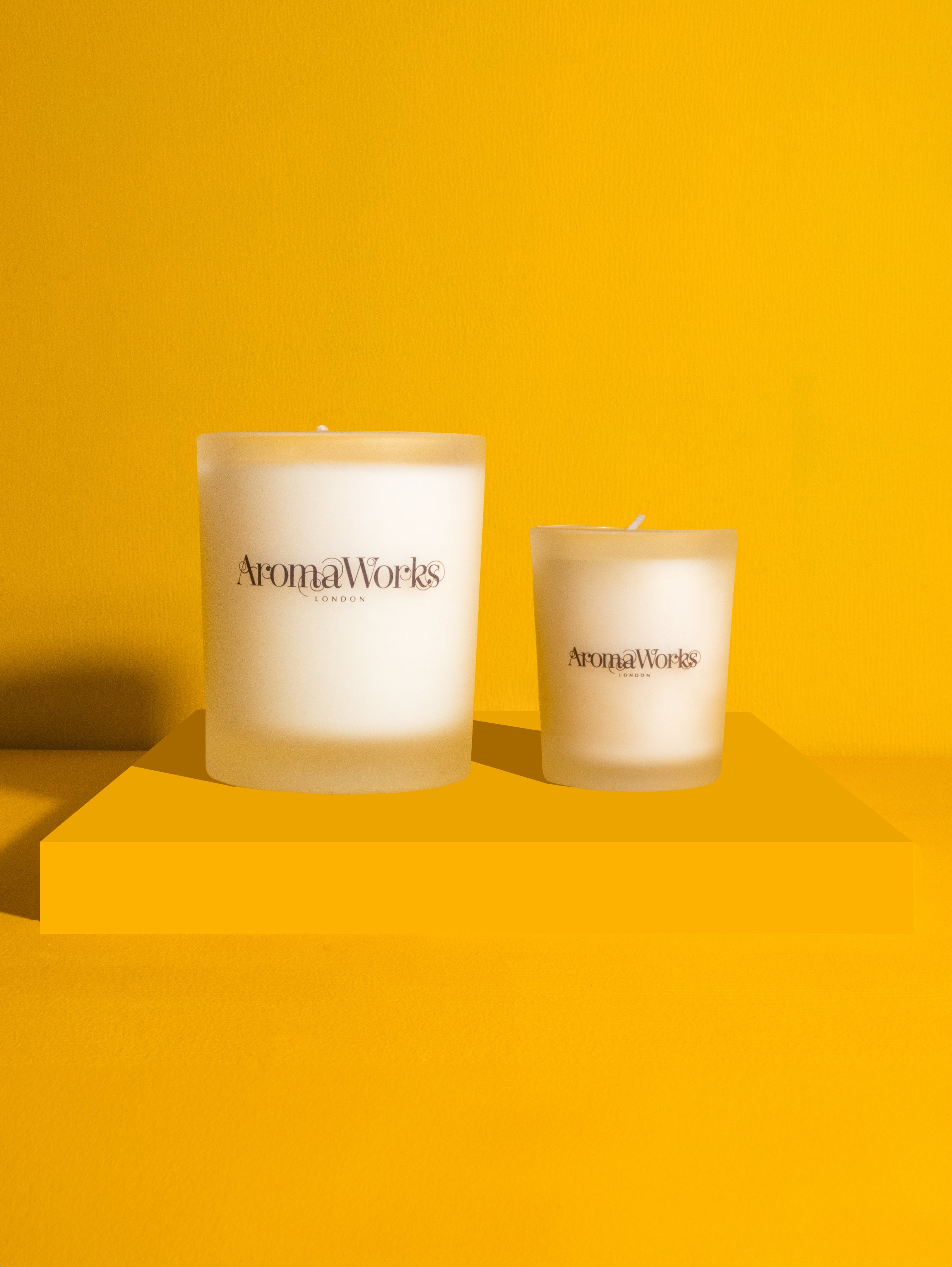 Light Range Lemongrass & Bergamot 30cl Candle + Serenity 10cl Candle