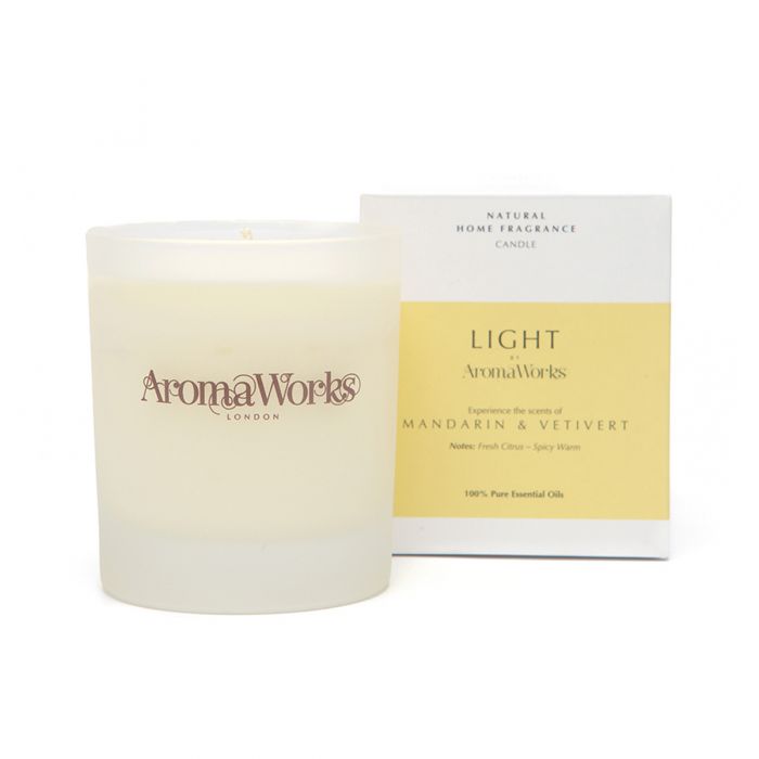 Light Range Mandarin & Vetivert Candle 30cl Medium